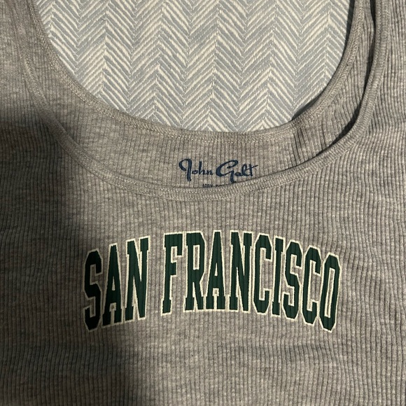 BRANDY MELVILLE - NEVER WORN Graphic Cropped Tank - Picture 3 of 4